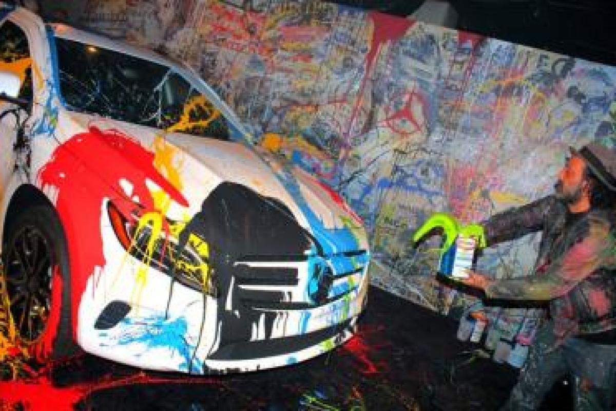 アート・デザイン・音楽 Mercedes-Benz Ignition Mercedes-Benz reaches out to a younger audience with art and music